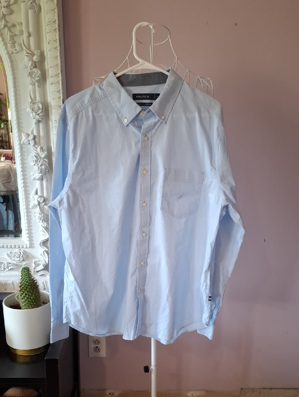 Nautica Men's Pale Blue Button-Down Dress Shirt